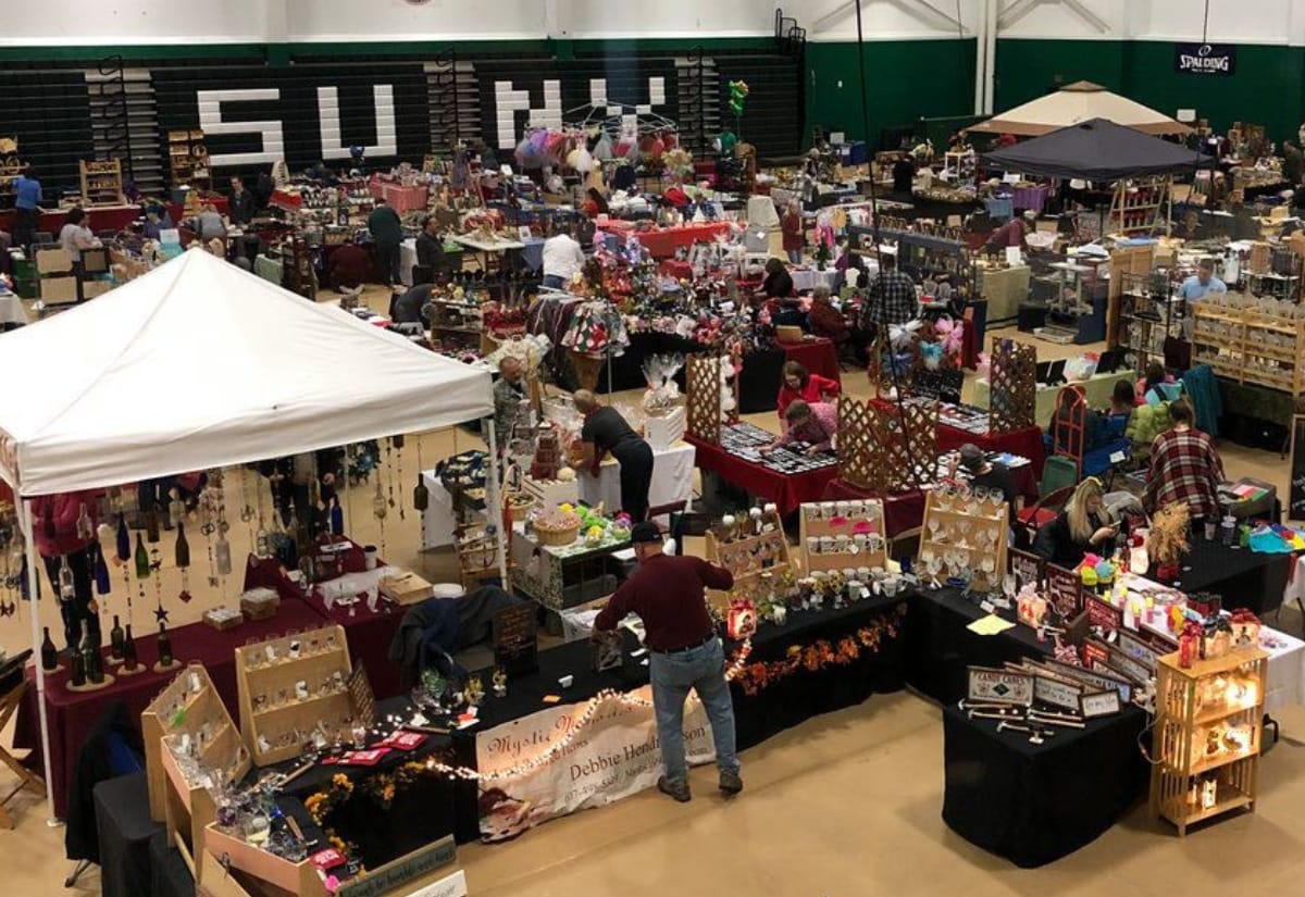 HOLIDAY CRAFT FAIR